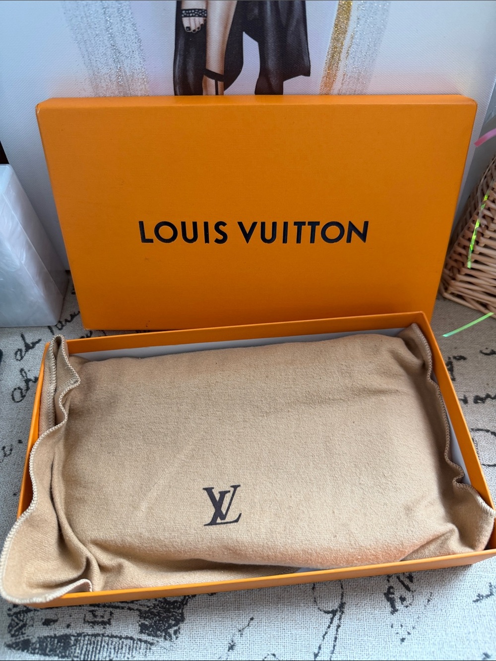Authentic Louis Vuitton Empriente Red Wallet with COA and dustbag and box - Picture 3 of 12
